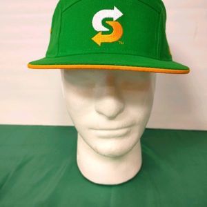 UNISEX SUBWAY FLAT FITTED CAP.